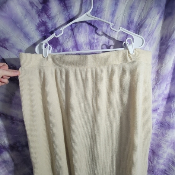 Time And Tru Women’s Midi Length Stretchy Ribbed Pencil Skirt Size XXXL (22) - Picture 10 of 10